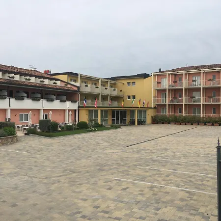 Bella 4* Λατζίζε