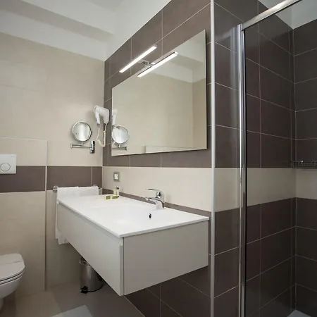 Bella 4* Lazise