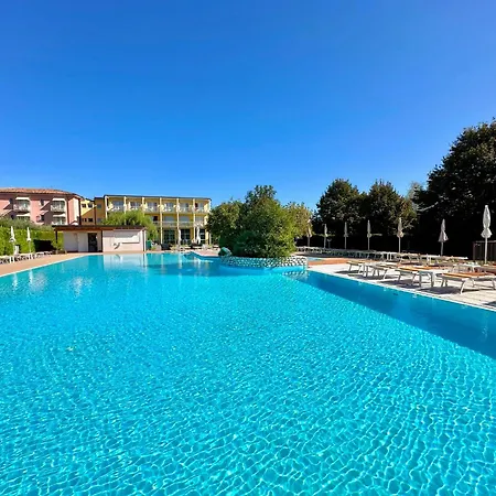 Ξενοδοχείο Bella Λατζίζε