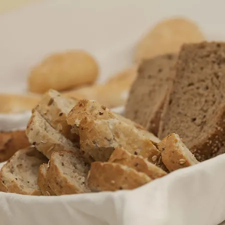 Ξενοδοχείο Bella 4*