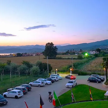 فندق Bella 4*